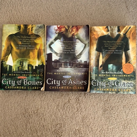 Books - Picture 1 of 1